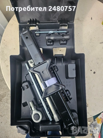 Комплект крик с ключове за бусове