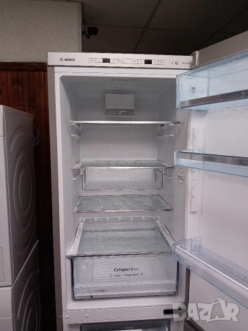 Като нов иноксов комбиниран хладилник с фризер Бош Bosch A+++ с две години гаранция!, снимка 10 - Хладилници - 53881498