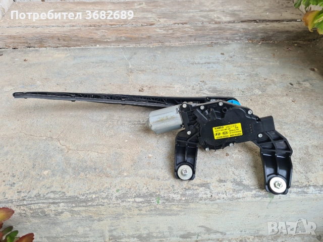 Задна чистачка Hyunday i30 комби, снимка 2 - Части - 53484486