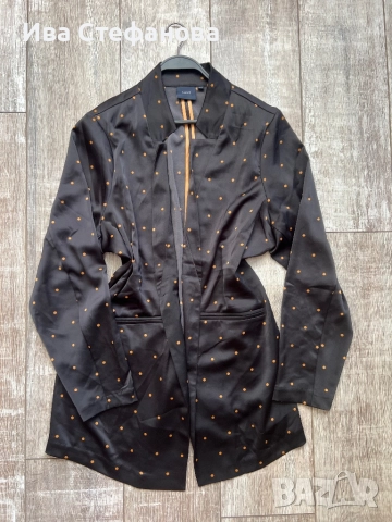 Ново без закопчаване разкошно кукленско  дамско елегантно сатен сатенено сако на точки , снимка 4 - Сака - 51778932