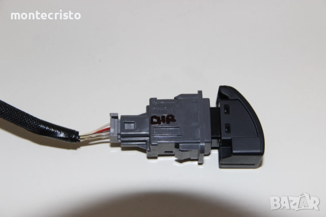 Бутон аварийни светлини Toyota C-HR (2016-2019г.) 15B424 авриини Тойота CHR, снимка 2 - Части - 52515474