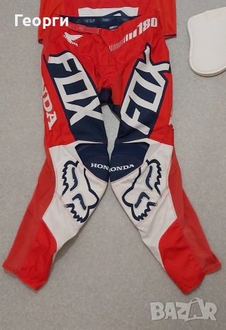 Оригинален екип за мотокрос Honda  M, снимка 3 - Аксесоари и консумативи - 53054106