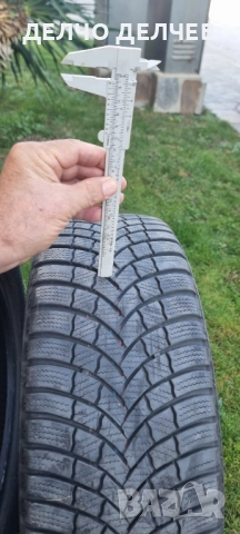 Продавам зимни гуми BRIDGESTONE, снимка 7 - Гуми и джанти - 52531219