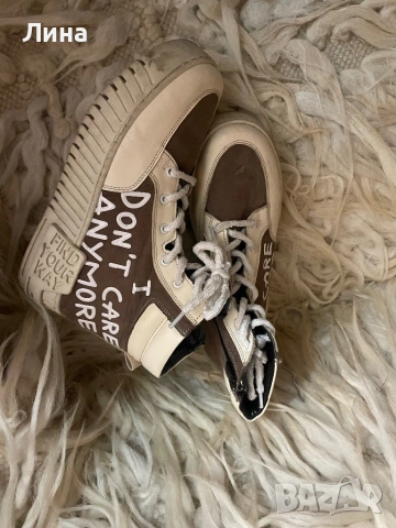 Дамски маратонки оригинални, снимка 17 - Маратонки - 54059511