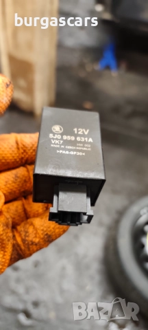 Реле 5J0 959 631 A Skoda Fabia II 1.2- 40лв