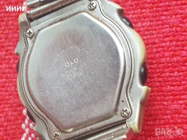 Часовник Q&Q с илюминатор, снимка 3 - Мъжки - 53441177