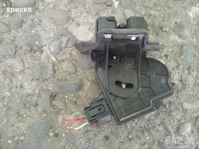 тойота аурис, снимка 11 - Части - 51001544