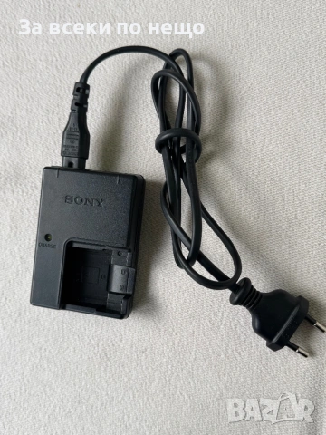 Оригинално Зарядно Sony BC-CS3 за батерии Sony NP-FE1, NP-FR1, NP-FT1, снимка 2 - Батерии, зарядни - 54072752