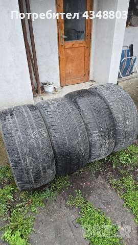Зимни гуми Pirelli Scorpion, спорт пакет, предни 275/45/20, задни 305/40/20