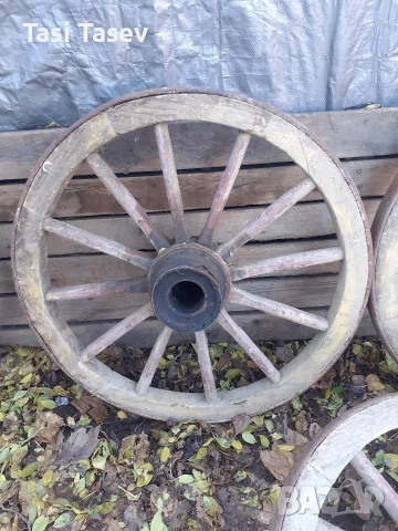 Колела от дървена каруца, снимка 3 - Антикварни и старинни предмети - 52792708