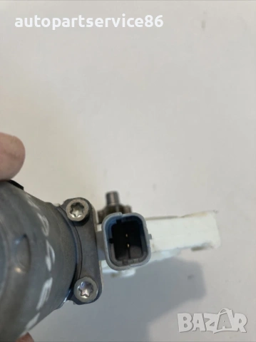 Мотор на стъклото на задната дясна врата за KIA Magentis 2.0 CRDi (2009), снимка 2 - Части - 53273365