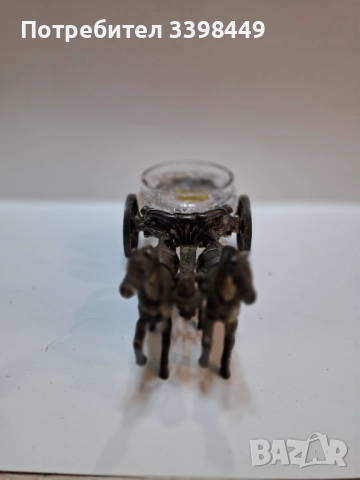  Колесница в римски стил, теглена от два коня. , снимка 6 - Антикварни и старинни предмети - 52674196