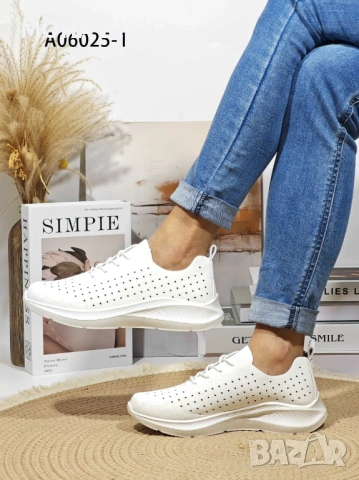 Дамски маратонки код 06025, снимка 2 - Маратонки - 53654525