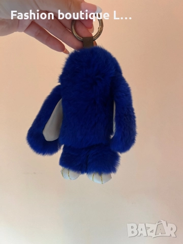 Тъмно синьо пухено зайче с халка за закачане на ключове или чанта 💙, снимка 5 - Други - 52052447