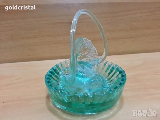 Стар стъклен пепелник цветно зелено стъкло , снимка 2 - Антикварни и старинни предмети - 49777604