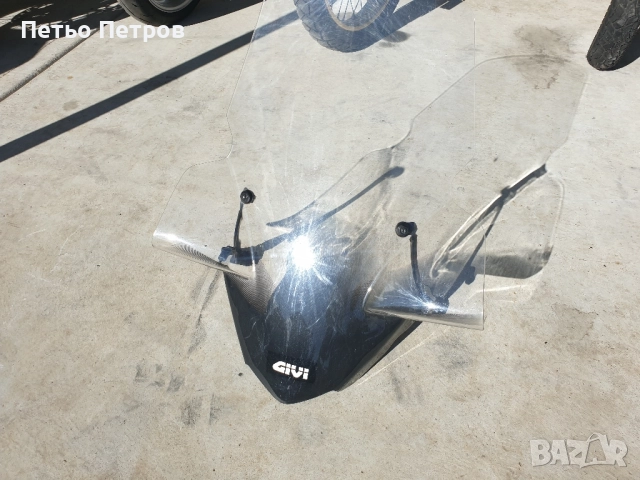 Yamaha X max GIVI- предно стъкло , слюда , снимка 4 - Части - 51775906