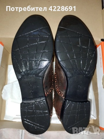 Продавам два чифта дамски обувки и кожени ботуши , снимка 6 - Дамски ежедневни обувки - 52450930