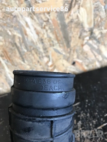 Въздушна всмукателна тръба за Mercedes W638 Vito 2.2 CDI (2001) A6380941382, снимка 3 - Части - 53862334