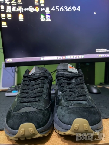Маратонки Nike x Sacai VaporWaffle Black Gum, снимка 3 - Маратонки - 53727687