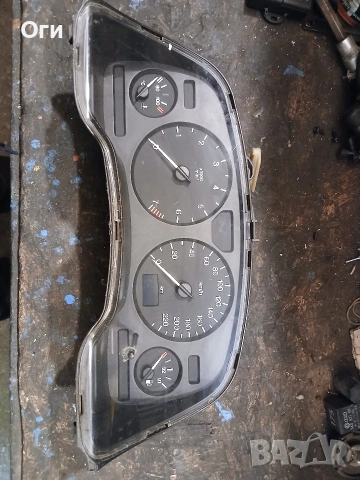 Километражно табло за Опел Зафира А 1.8 16V 09228762 ER