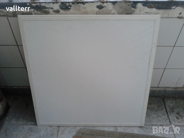 фотоапарати,обектив хелиос,поялник,гергив и табла,календар часовник, снимка 13 - Други стоки за дома - 53305837