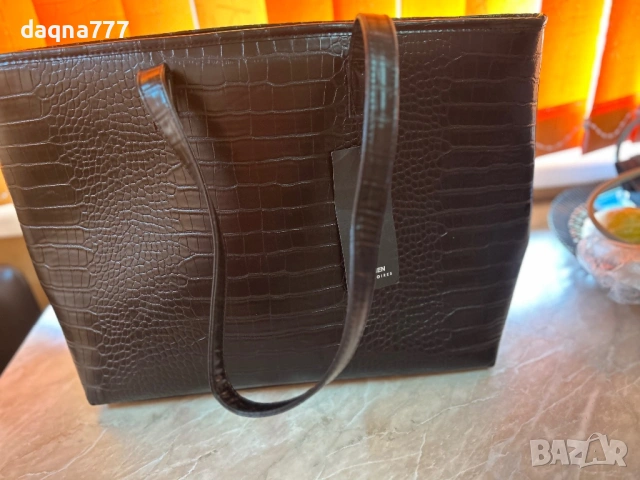 Нова голяма дамска чанта, снимка 12 - Чанти - 54213134