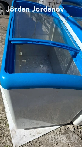 фризер либхер, снимка 2 - Фризери - 53773281