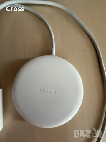 Бързо безжично зарядно Huawei 15 W, снимка 2 - Резервни части за телефони - 47877308