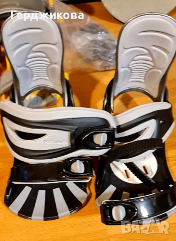 Сноуборд Morrow с два чифта автомати, снимка 4 - Зимни спортове - 53048466