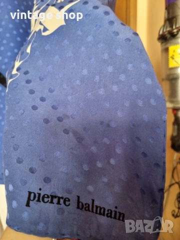 Копринен шал Pierre Balmain, снимка 10 - Шалове - 53927370