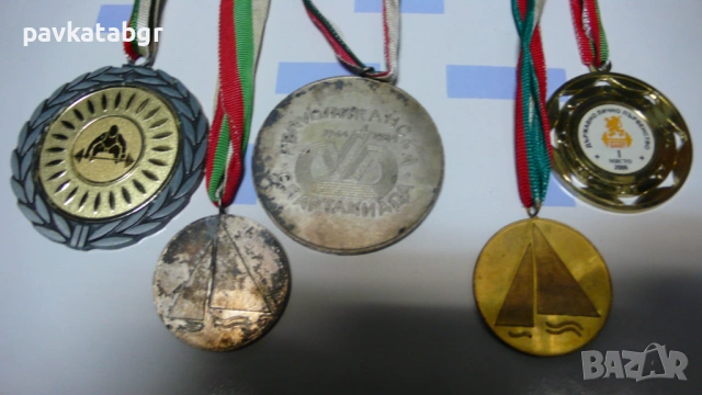 Лот от медали + позлатена елка, снимка 4 - Антикварни и старинни предмети - 53086945