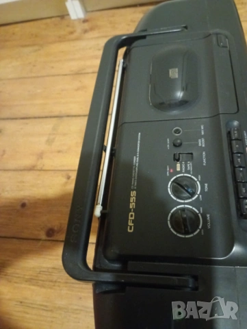 Касетофон Sony CFD-55S със CD. Работи само на радио., снимка 5 - Радиокасетофони, транзистори - 53399856