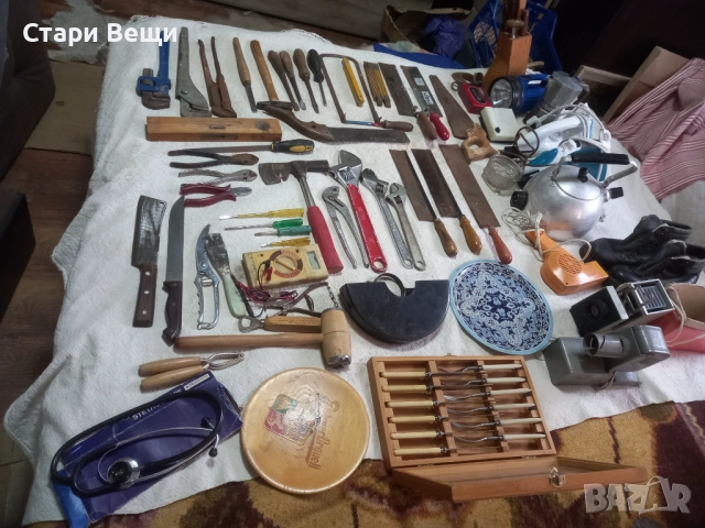 Стари инструменти ножове брадви ключове, снимка 2 - Други инструменти - 52879755