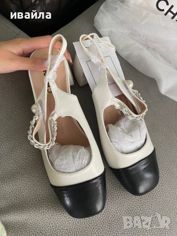 Бели обувки с перли на малък ток Шанел Chanel , снимка 1 - Дамски обувки на ток - 45782890