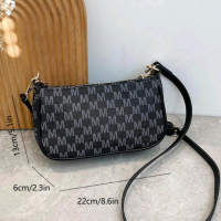 Малка  модерна черна,бежова или бяла чантичка за ръка или рамо , снимка 9 - Чанти - 45068345