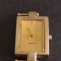 Елегантен дамски часовник AVON QUARTZ много красив стилен 44906, снимка 1 - Дамски - 45381831