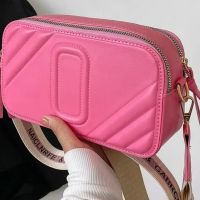 Страхотна   розова чантичка през рамо, снимка 2 - Чанти - 45489886
