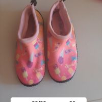 Плажни обувки за момиче,  номер 32-33, снимка 1 - Детски джапанки - 46023165