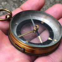 стар бронзов, джобен компас , снимка 1 - Антикварни и старинни предмети - 45552263