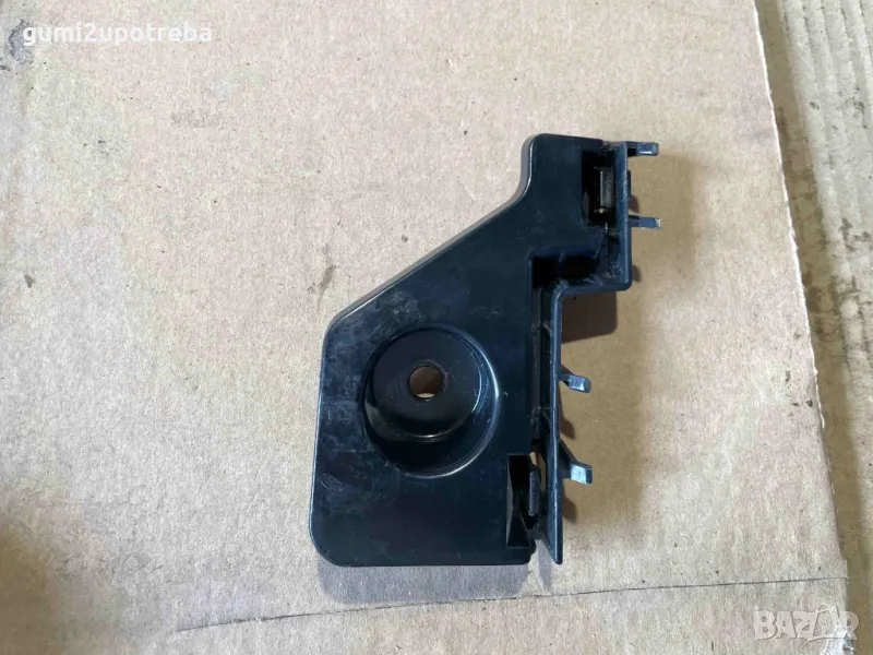 Скоба Държач Броня Ляво 10A807393A VW ID.3 E11 pro, снимка 1