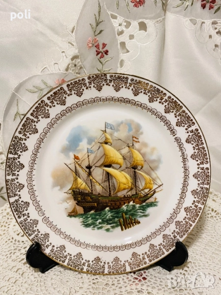 порцеланова чиния за стена , снимка 1