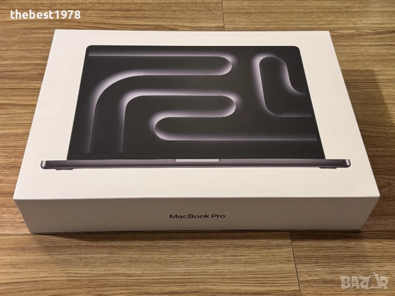 НОВ с 3г Гаранция!MacBook Pro 16 M4 MAX`14 CPU/32 GPU/36GB RAM/1TB SSD, снимка 1