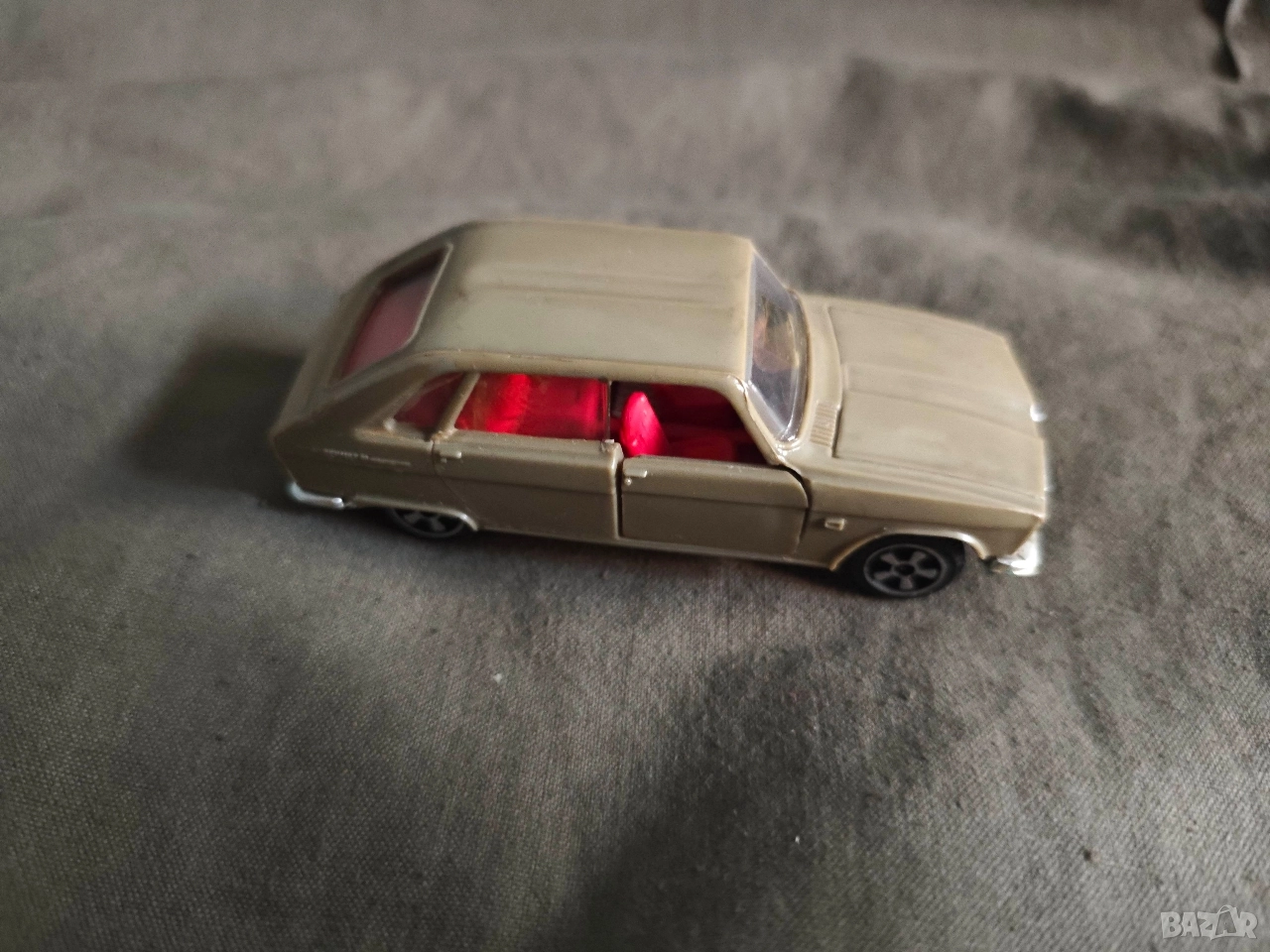 пластмасова количка Renault 16 1/43 СССР, снимка 1