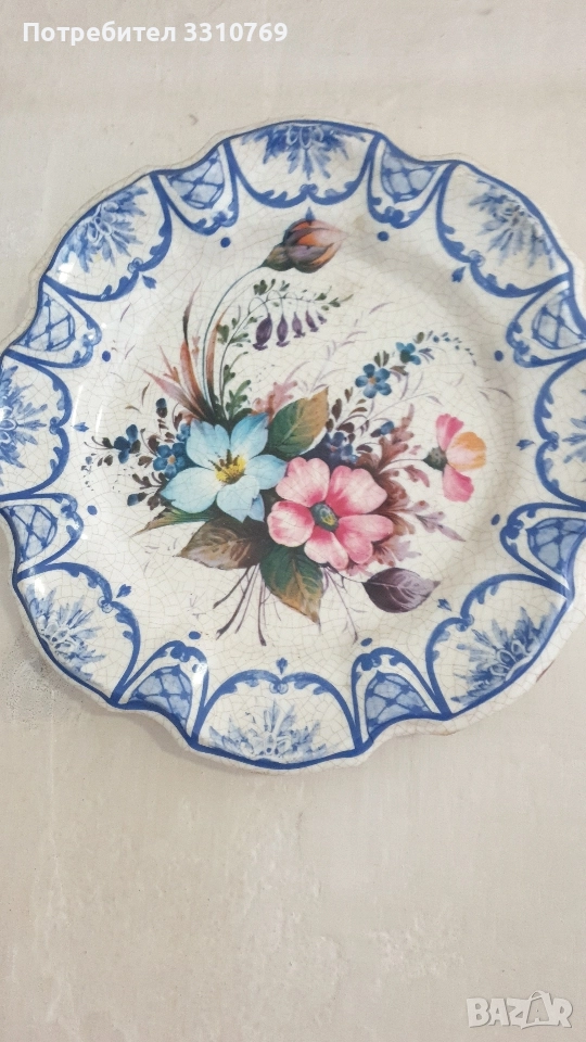 Красиви порцеланови стенни чинии. , снимка 1