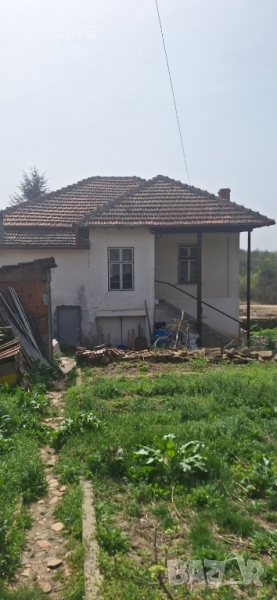 Самостоятелна къща в село Шереметя , снимка 1