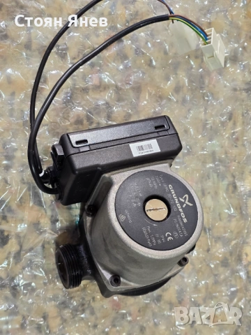 Циркулационна помпа Grundfos UPM2 20-70/130