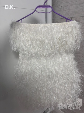 Официална рокля за повод ASOS. Роклята е без презрамки. EU-38(пасва идеално за С/М.)