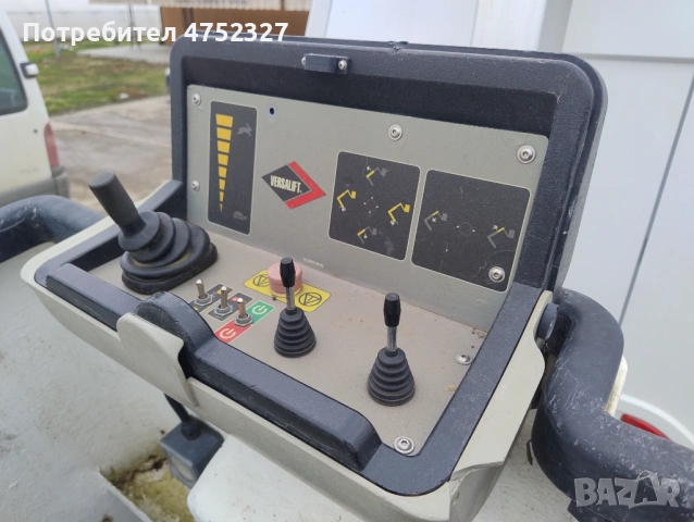 Автовишка Renault Master Vertalift, снимка 4 - Бусове и автобуси - 53670556