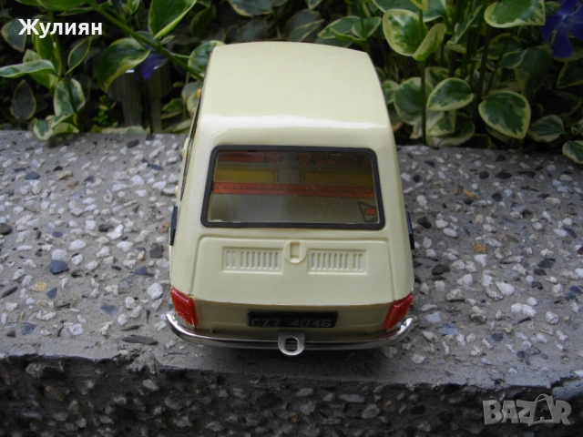 СОЦ ПЛАСТМАСОВА КОЛИЧКА ПОЛСКИ ФИАТ POLSKI FIAT 126, снимка 3 - Антикварни и старинни предмети - 54154478