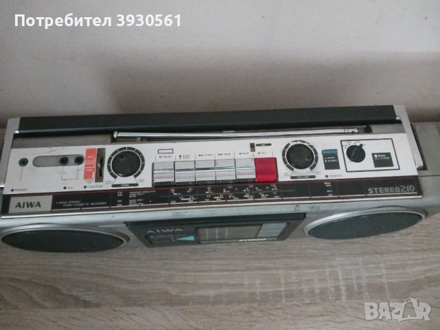 Радиокасетофон aiwa cs-210h , снимка 2 - Радиокасетофони, транзистори - 54028217